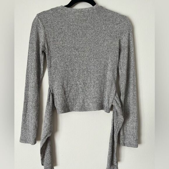 Zara grey long-sleeved, crew neck sweater. Wide side ties, good condition, S - Picture 8 of 8